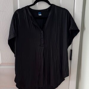 Old Navy Black Short-Sleeve Satin Blouse